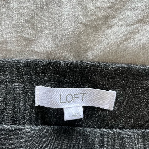 Loft Grey stretch straight leg work trouser size Large - Picture 2 of 3